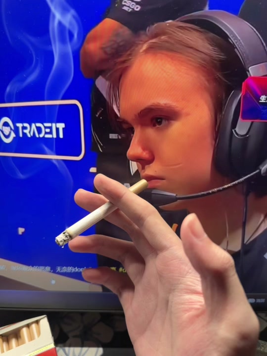 LEC媒体人Wooloo发推： Ssong将与LCS的FlyQuest战队达成签约