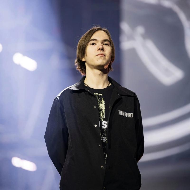 朱凯谈到 Invictus Gaming 教练：他在原则上有问题，我对Daeny的印象不好