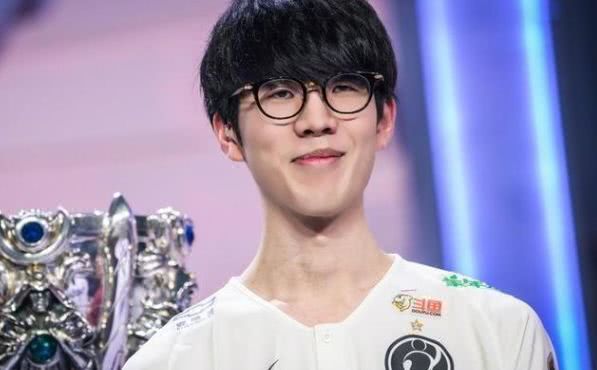 在 CS2 中出现新丑闻：BIT因在Thunderpick CQ期间进行非法沟通而被暂停